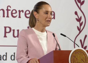 Sheinbaum analiza asistir al desfile del 5 de Mayo