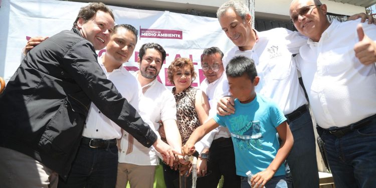 Gobierno de la Ciudad garantiza dotación de agua a la colonia 20 de Noviembre
