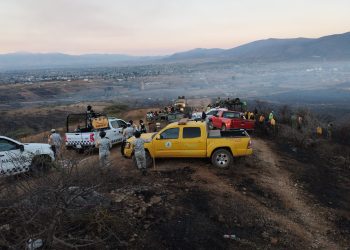 Controlado en un 75% incendio forestal de Tomaltepec, Oaxaca