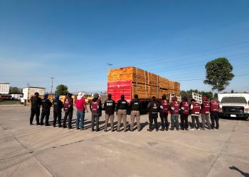 Autoridades detienen tráiler con madera en la alcaldía Tlalpan, CDMX