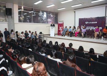 Realiza Gobierno de la Ciudad ciclo de conferencias con estudiantes poblanas