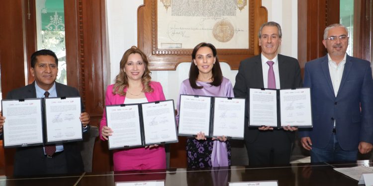 Unen esfuerzos DIF estatal y municipal, fortalecen programa de desayunos escolares calientes