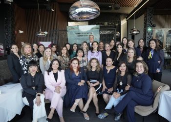 Gobierno de la ciudad refuerza el liderazgo femenino empresarial, encabeza firma alianza estratégica