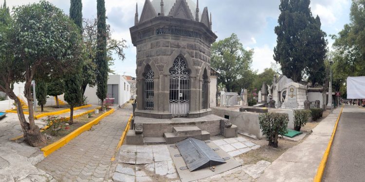 Día de las Madres, cerca de 35 mil visitantes en Panteón Municipal