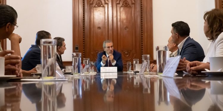 Gobierno de la Ciudad establece mecanismos de coordinación con la AUIEMSS