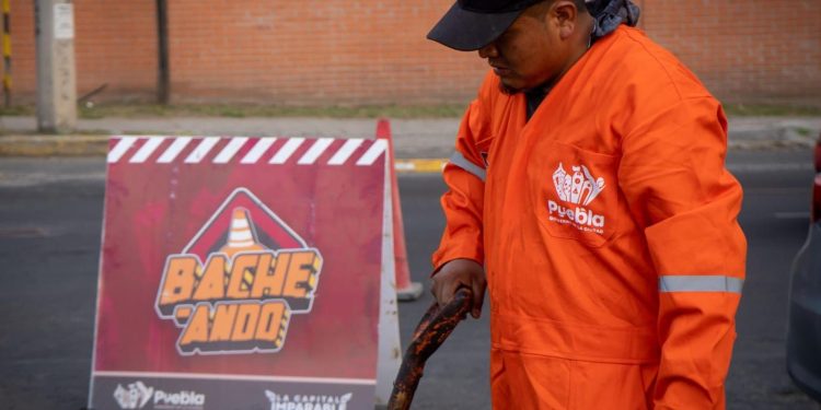 Avanza Gobierno de la Ciudad en la mejora de servicios públicos con alumbrado, bacheo y semaforización