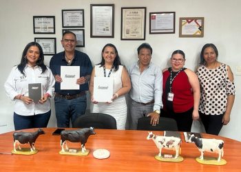 Firman convenio FONACOT e Industrial de Abastos Puebla