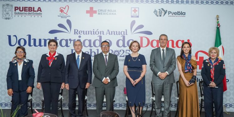 Recibe MariElise Budib nombramiento como presidenta honoraria del Voluntariado de la Cruz Roja Mexicana