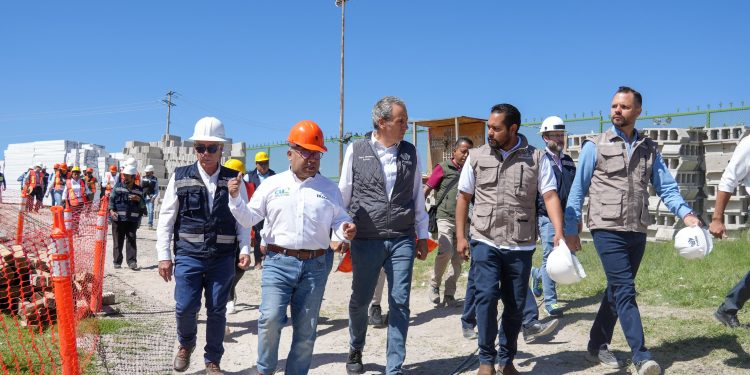 Supervisa Pepe Chedraui construcción del Bachillerato Tecnológico BUAP