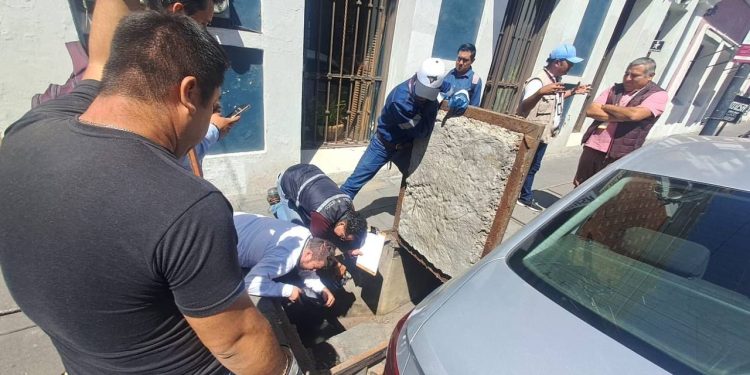 Realiza Gobierno de la Ciudad recorridos para identificar y atender puntos de riesgo de inundación en el Centro Histórico