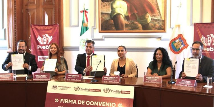 Firma Gobierno de la Ciudad convenio para transformar desechos en fertilizante para campesinos de la capital