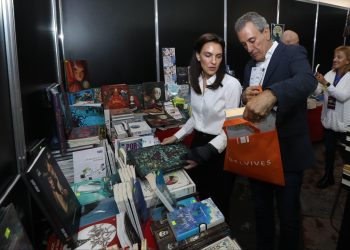 Recorren Pepe Chedraui y MariElise Budib la Feria Internacional del Libro Puebla