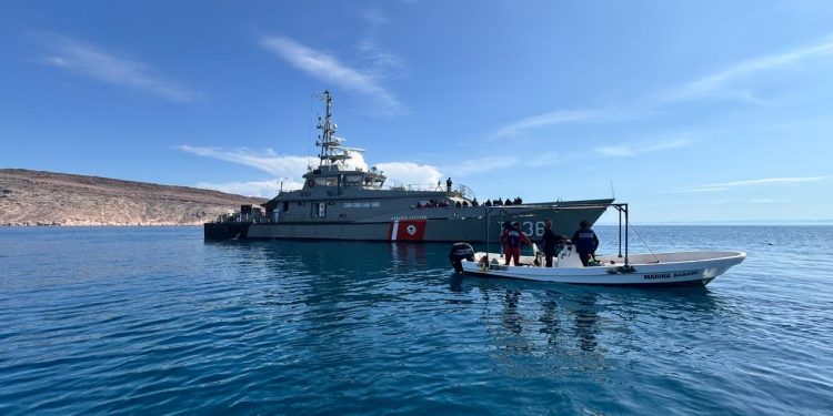 Conanp retira red fantasma en el Parque Nacional Zona Marina del Archipiélago de Espíritu Santo