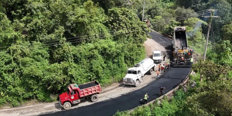 Gobierno Estatal realiza obra humana y estratégica para impulsar a 217 municipios