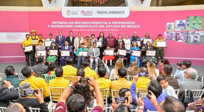 Gobierno del EdoMex reconoce labor de defensoras y defensores ambientales de la entidad