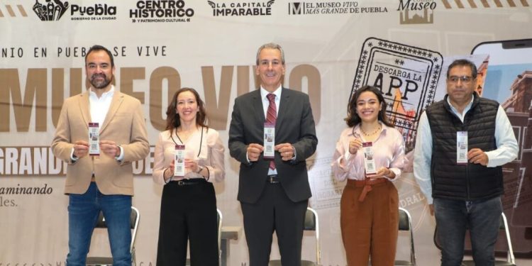 Pepe Chedraui presenta audioguía “La Ciudad como Museo”