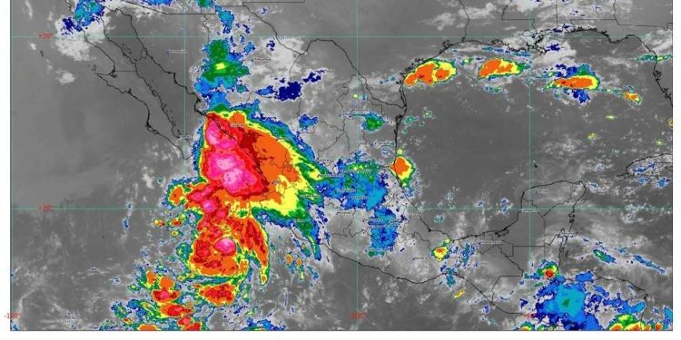 Se prevén lluvias muy fuertes en Jalisco, Colima, Michoacán y el sur de Nayarit