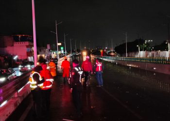 Realiza Protección Civil retiro de desechos sólidos en alcantarillas pluviales