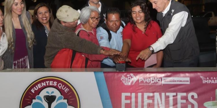 Inaugura Pepe Chedraui rehabilitación de la fuente del Jardín El Carmen