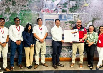 Entrega Profepa Certificado de Calidad Ambiental al Aeropuerto de Zihuatanejo
