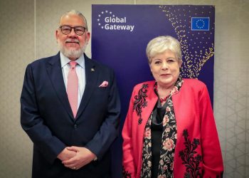 Secretaria Bárcena llama a construir una economía que crezca sin destruir en VI Foro México-Unión Europea