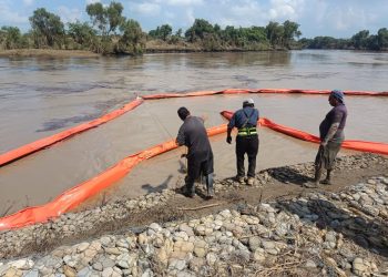 ASEA supervisa acciones de atención al derrame de hidrocarburo en Veracruz