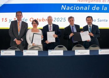 Profepa y ANIQ firman convenio para fortalecer la verificación ambiental en el comercio exterior de sustancias químicas