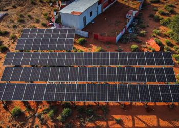 El sol y el viento superan al carbón y cubren el 100% del aumento de la demanda de electricidad en el primer trimestre de 2025
