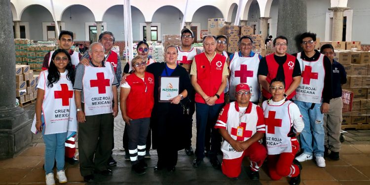 Fundación Granjas Carroll entrega despensas a Cruz Roja para damnificados