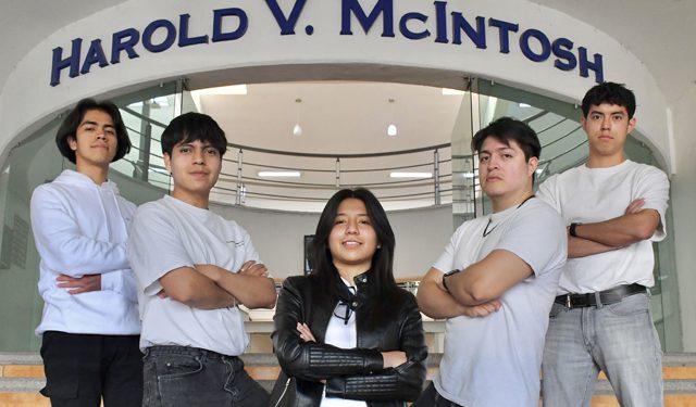 Estudiantes BUAP ganan fase estatal de DigiEduHack 2025