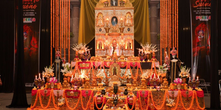Más de 100 mil personas visitaron la ofrenda del Palacio Municipal en el “La Muerte es un Sueño”