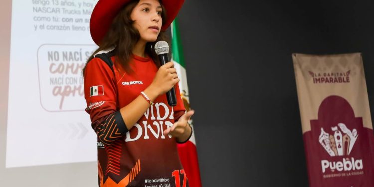 El IJMP busca inspirar a las juventudes con la ponencia «Al éxito le gusta la velocidad»