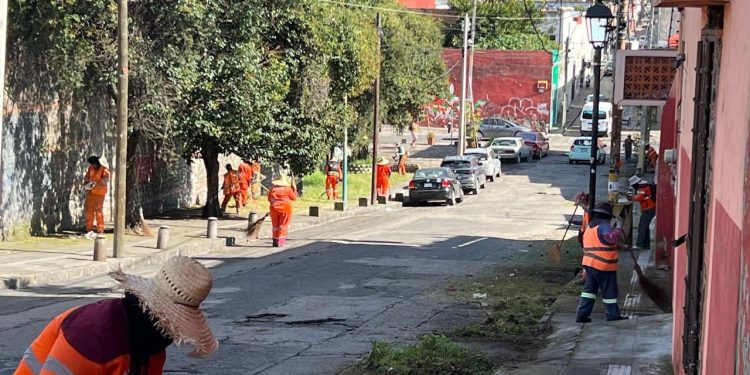 Refuerza Gobierno de la Ciudad programa “Limpiando bien y a la primera