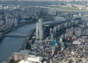 La paradoja demográfica: ciudades que se vacían en países llenos, y ciudades que crecen en países que se vacían