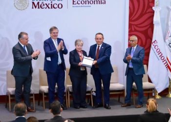 La Secretaría de Economía y la Semarnat establecen estándares ambientales para la importación de vehículos de carga