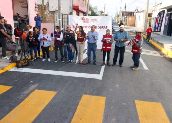 Con obras concluidas, Tonantzin Fernández mejora calles en Santa Bárbara Almoloya y San Juan Tlautla