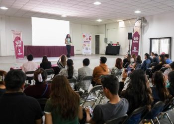 Juventud poblana demuestra su talento e innovación a través de programas del IJMP