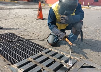 Refuerza Agua de Puebla mantenimiento de drenaje pluvial para proteger a la ciudadanía