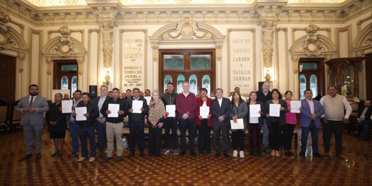 Toma protesta Pepe Chedraui a inspectoras e inspectores de sección