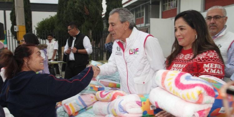 Lleva Pepe Chedraui posadas navideñas a Xilotzingo y La Margarita