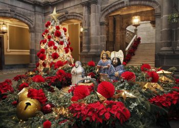 Invita Gobierno de la Ciudad a disfrutar del Nacimiento de talavera en Palacio Municipal