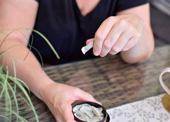 “Bolsas de nicotina”, más adictivas que el tabaco