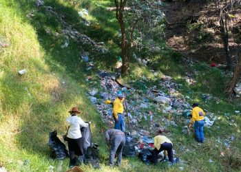 Participa CEASPUE en jornadas de limpieza en ribera del Río Atoyac