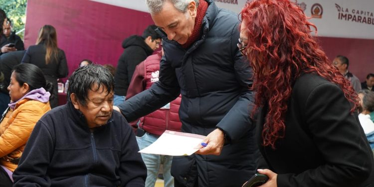 Pepe Chedraui continúa atendiendo en “El Día del Pueblo, La Capital te Escucha”