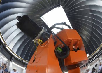 Capta el telescopio “COLIBRÍ” estallido proveniente de la colisión de dos estrellas de neutrones