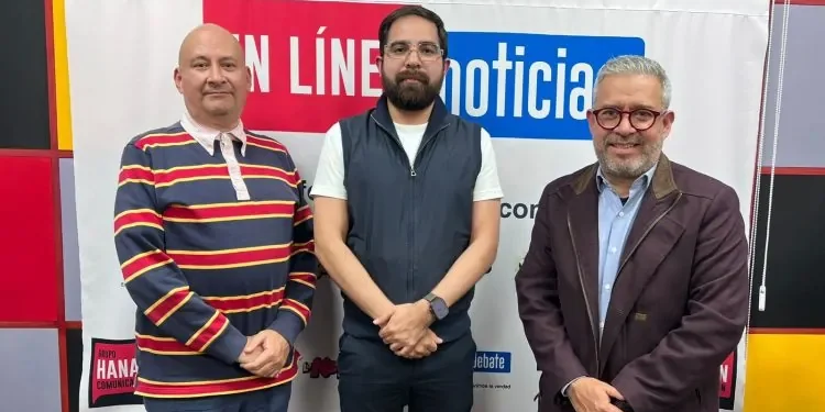 Dan energía eléctrica limpia a 800 escuelas en oscuridad