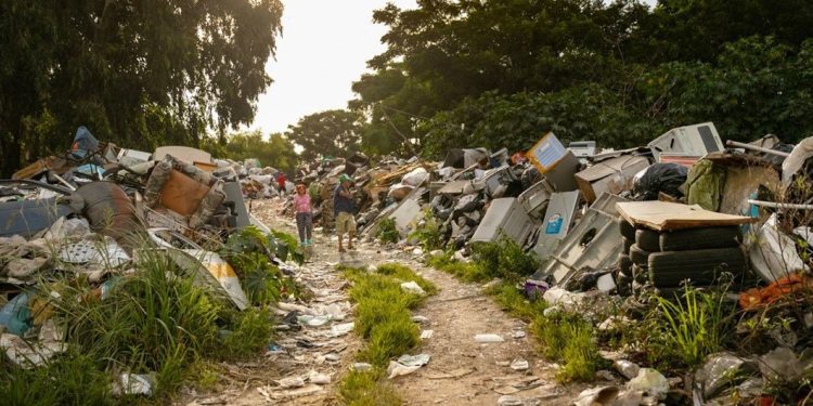 Tráfico de basura: lucrativo para algunos, tóxico para todos