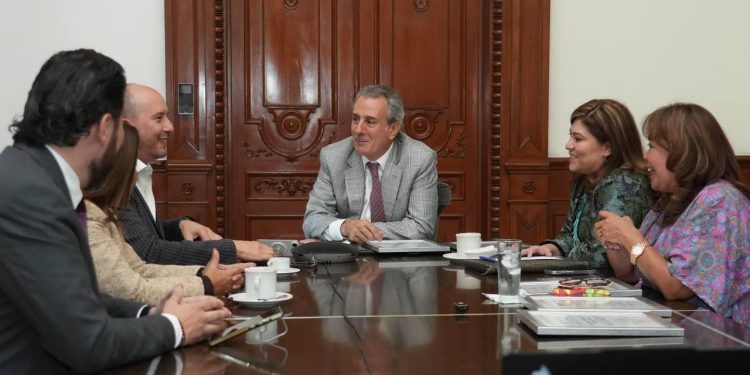 Recibe Pepe Chedraui reconocimiento nacional por incorporar perspectiva de género a programas presupuestarios
