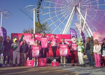 Presenta Gobierno Municipal medalla de la 2ª edición de la “Carrera Mujeres Imparables”