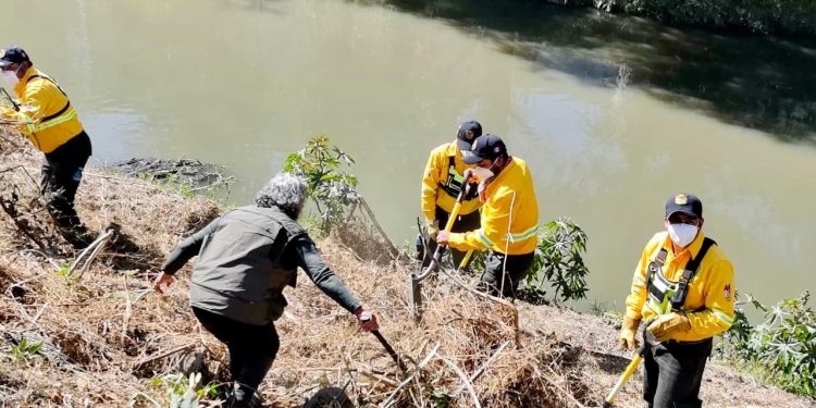 Semarnat realiza jornadas de limpieza en ríos y playas